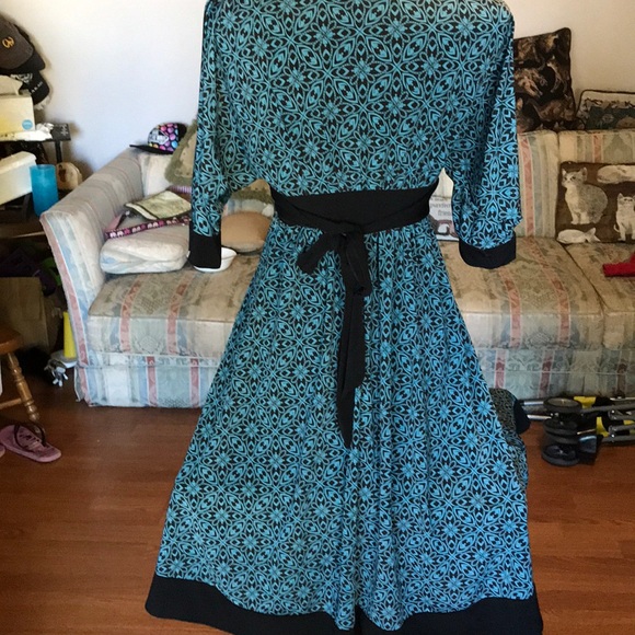 EUC Dress size M - Picture 4 of 5